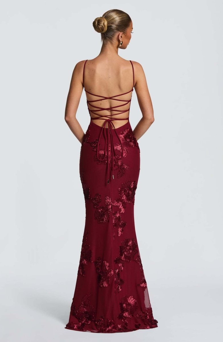 Dress hem and floor-length skirt detail