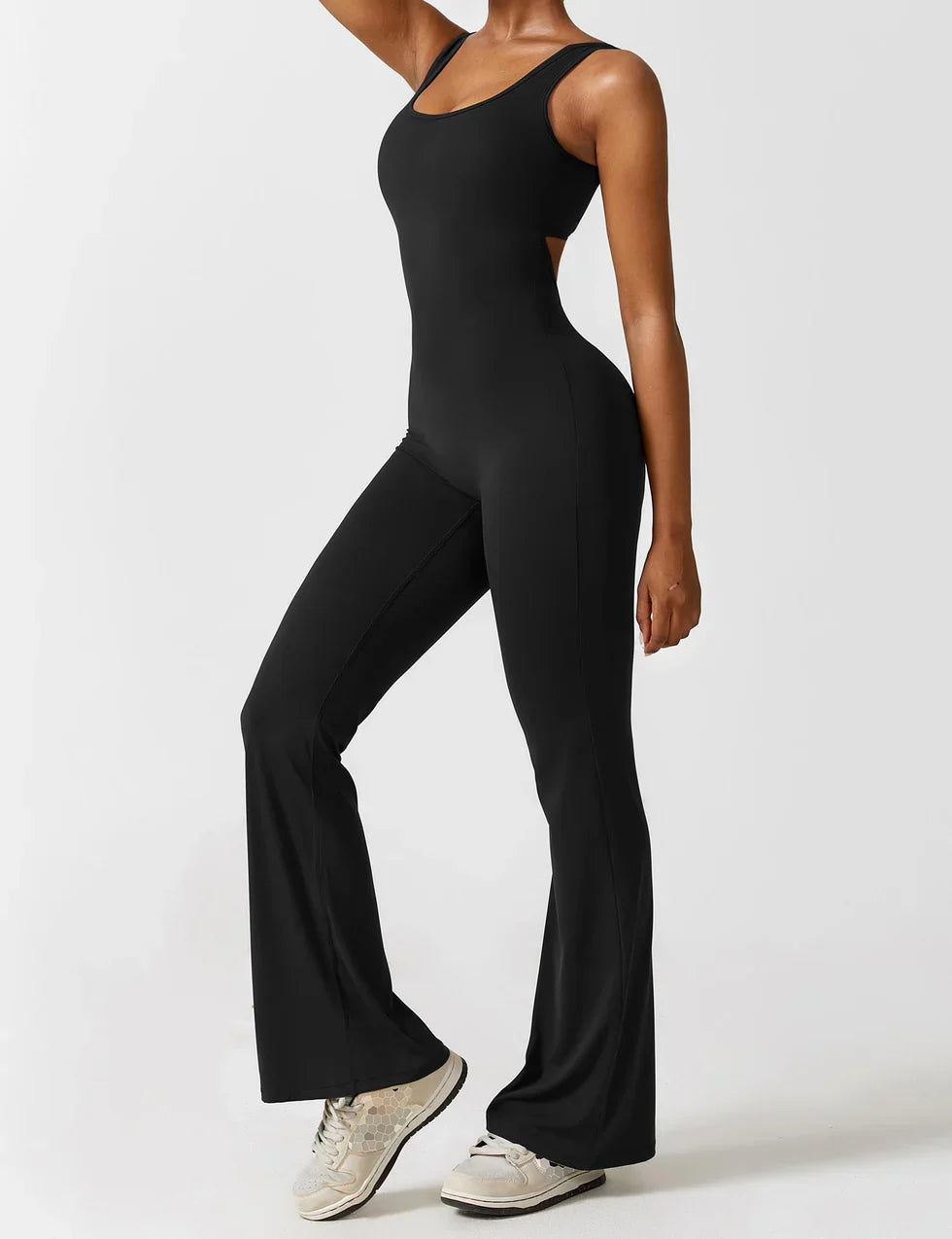 Fitted bodice and ruched back detail closeup