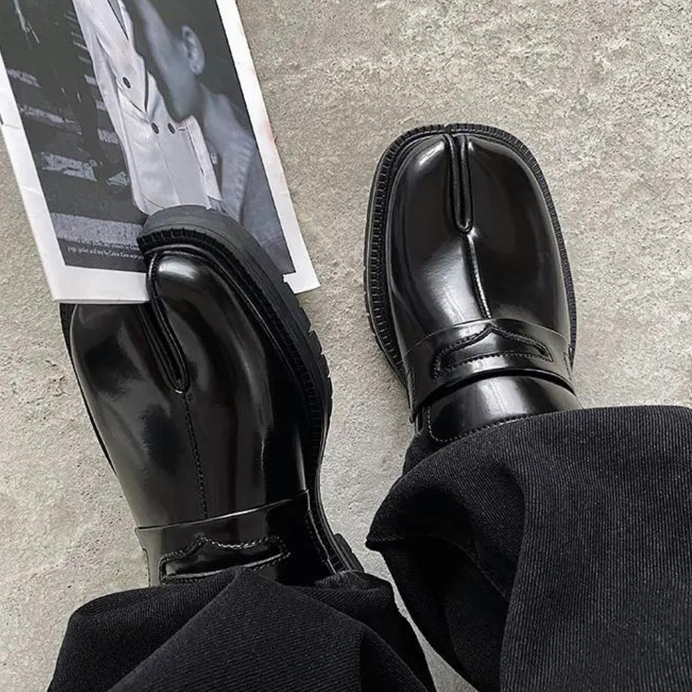 Men's Black Patent Leather Split Toe Chunky Sole Loafers