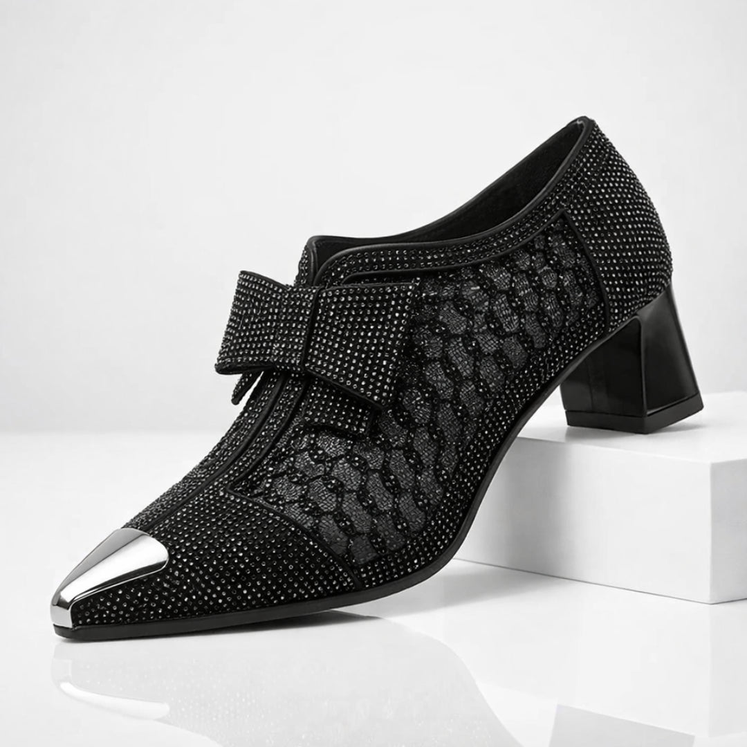 Side profile of heel showing block heel structure