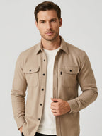 Surchemise à col classique et poches poitrine beige pour homme