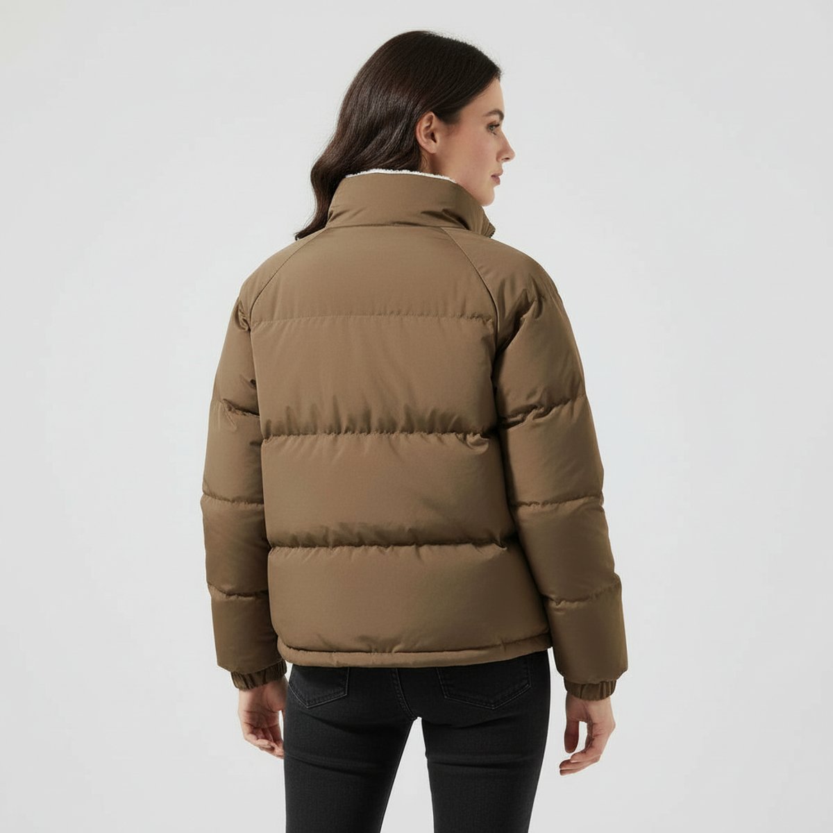 Veste matelassée capuche doublure sherpa pour femme – vue 3