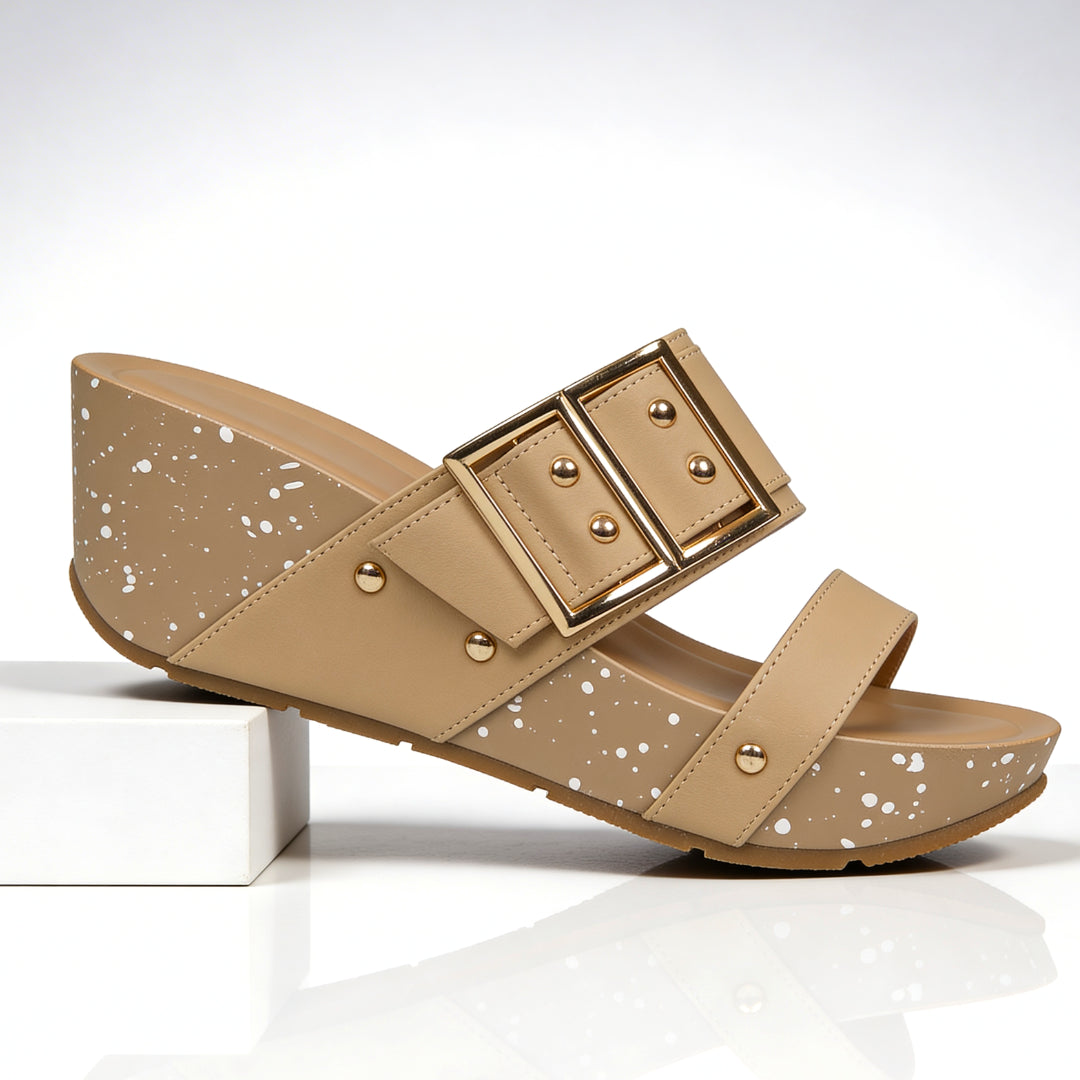 Women's speckled buckle wedge sandals, main product shot from the side