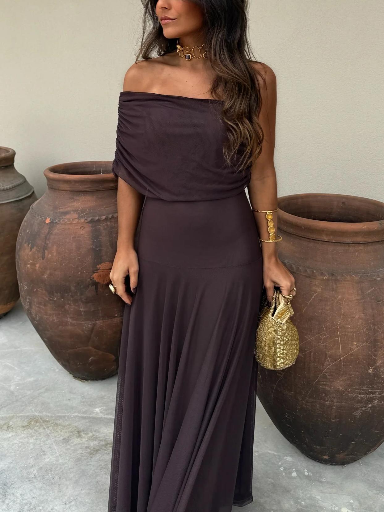 Hem detail of flowing maxi skirt with full lining