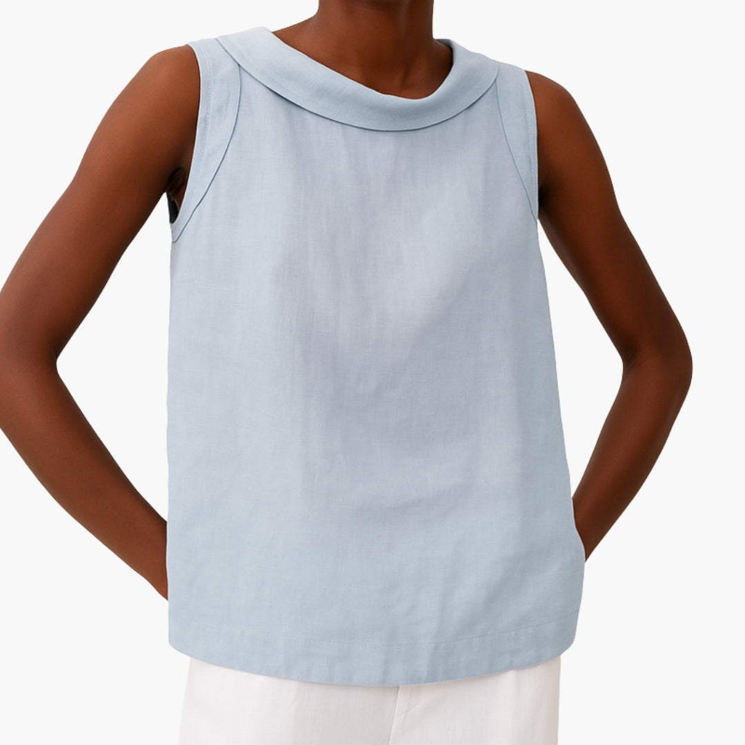 Back view showing keyhole button fastening