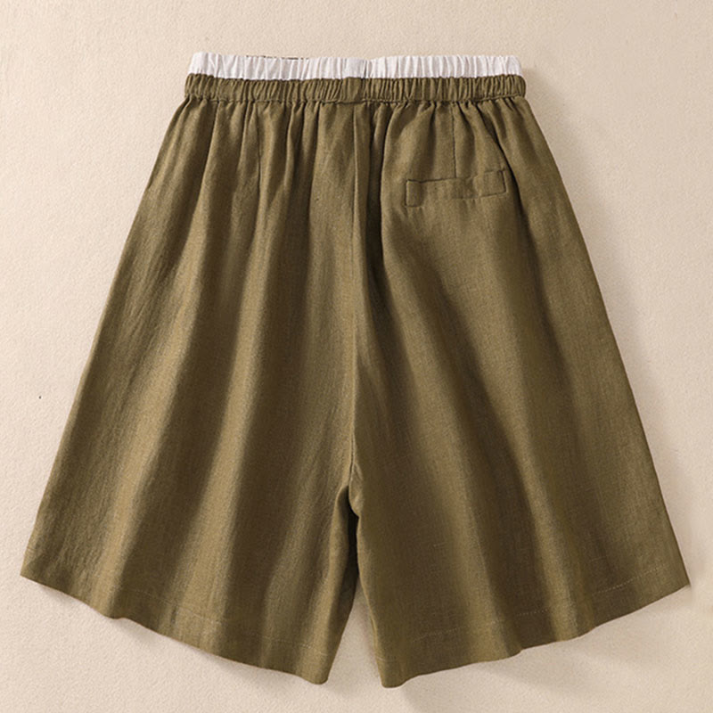 Back pocket and gathered detail on shorts