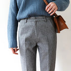 Three-quarter front view of high-waisted cut