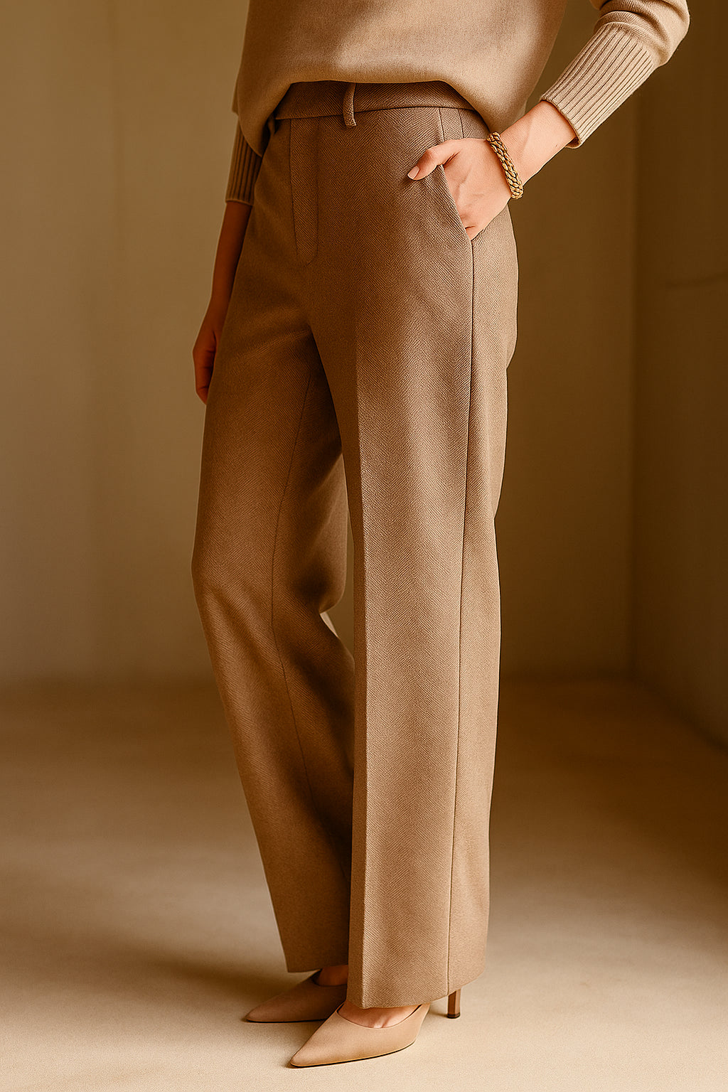 Back seam detail and leg length demonstration