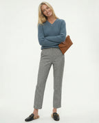 Full-length side angle of wide leg silhouette