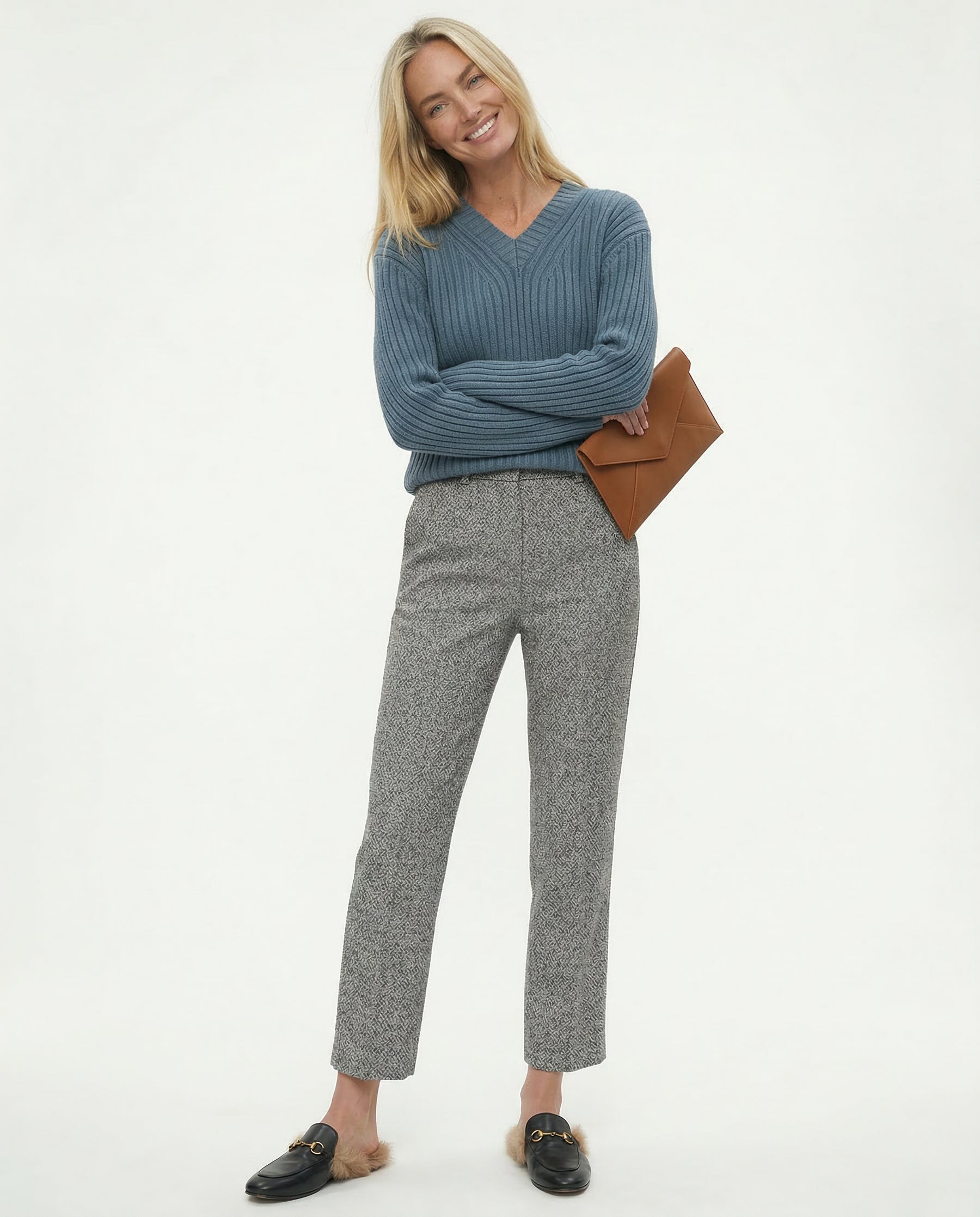 Full-length side angle of wide leg silhouette